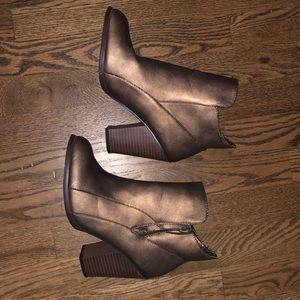 Women’s booties